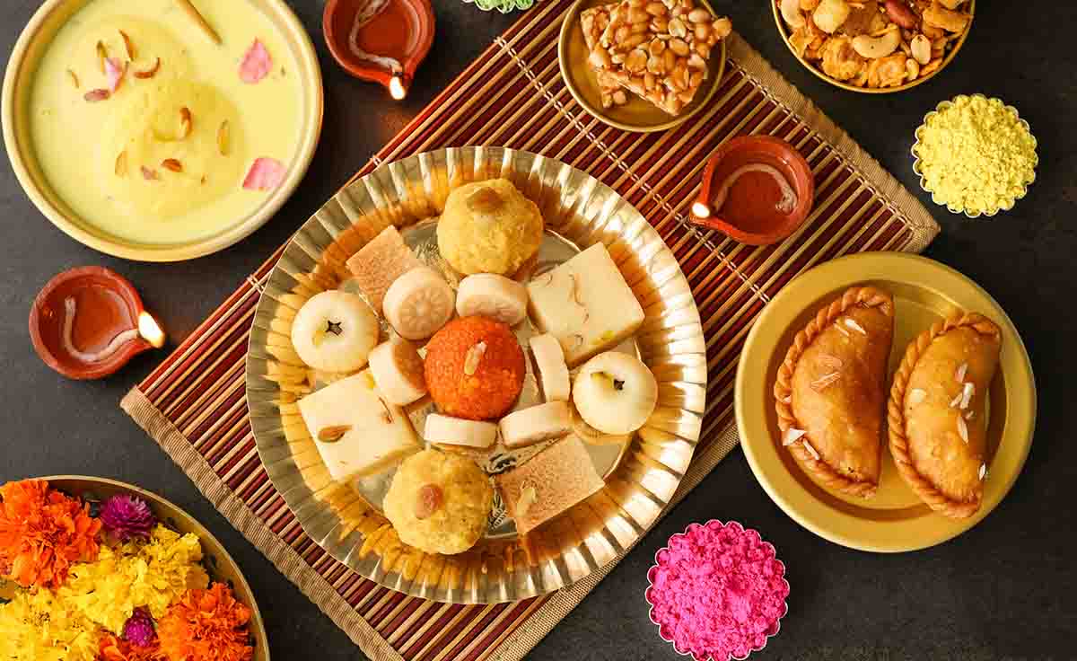 8 classic Holi delicacies that will revive your childhood memories